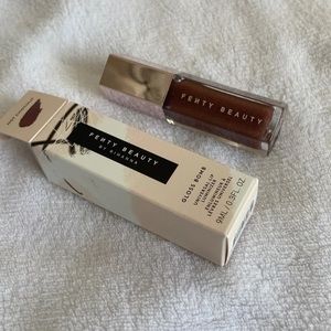 Fenty floss bomb in Hot Chocolate